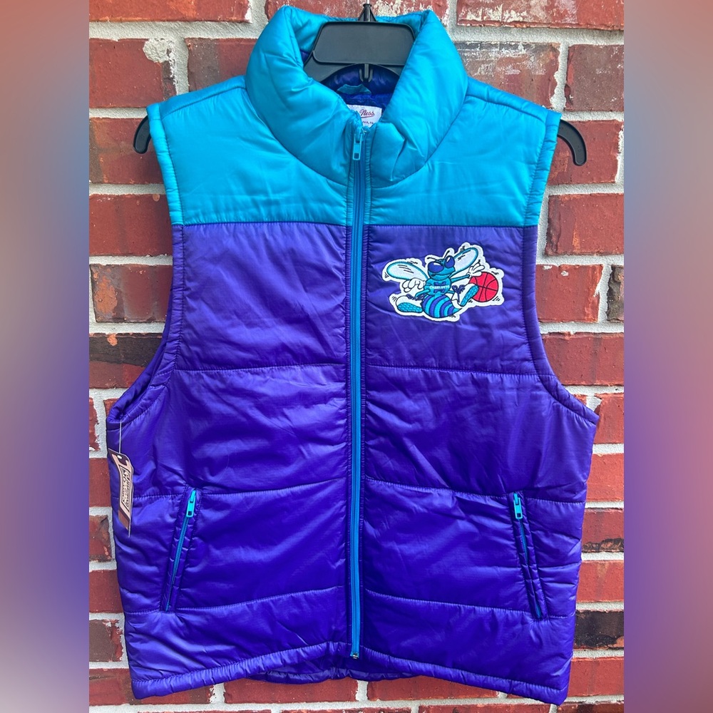 NWT Mitchell & Ness Hardwood Classics NBA Charlotte Hornets Full Zip Puffer Vest